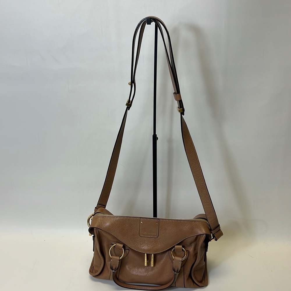 Marc Jacobs leather cross body bag with hand handle.